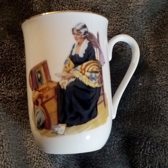 1986 NORMON ROCKWELL MUG MEMORIES - Picture 3 of 5
